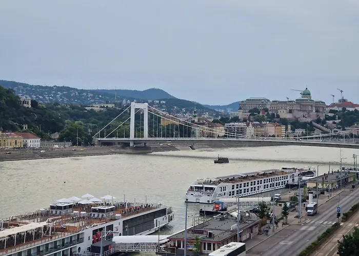 Danube Wonder View * Budapesta