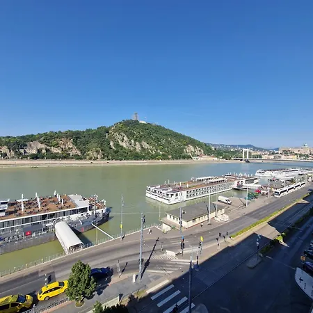 Danube Wonder View * Budapest