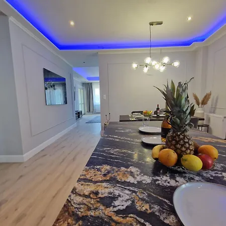 Danube Wonder View Апартаменты *