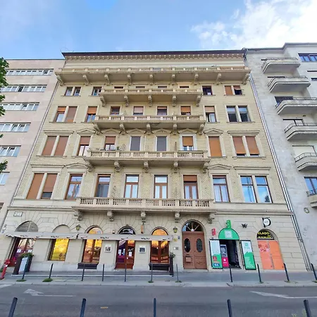Danube Wonder View Apartment Budapest