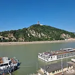 Apartment Danube Wonder View Budapest